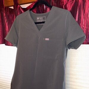 Figs Bonsai Scrub Top